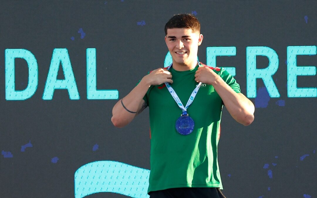 Diogo Ribeiro de ouro nos 50m mariposa