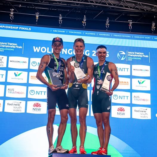 Vasco Vilaça conquista o bronze no Mundial de Triatlo 2025