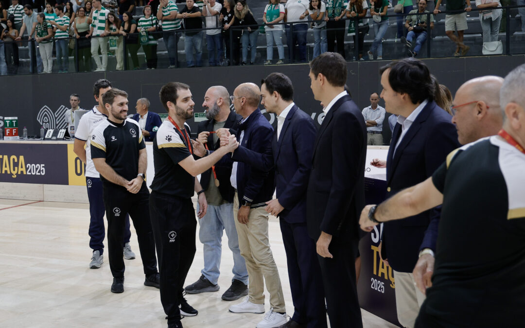 Presidente da Confederação do Desporto marca presença na Supertaça de Hóquei em Patins