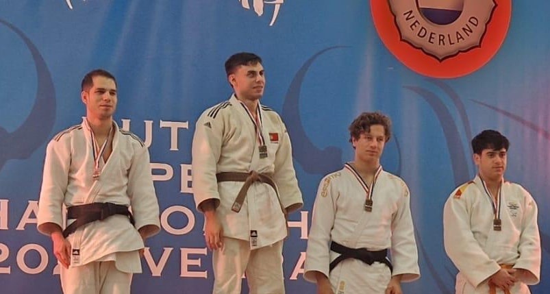 Gabriel Covas vence nos Países Baixos