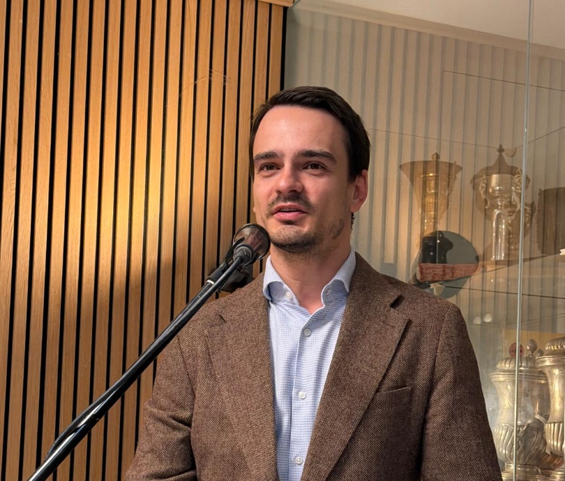 WhatsApp Image 2025-12-10 at 17.21.07