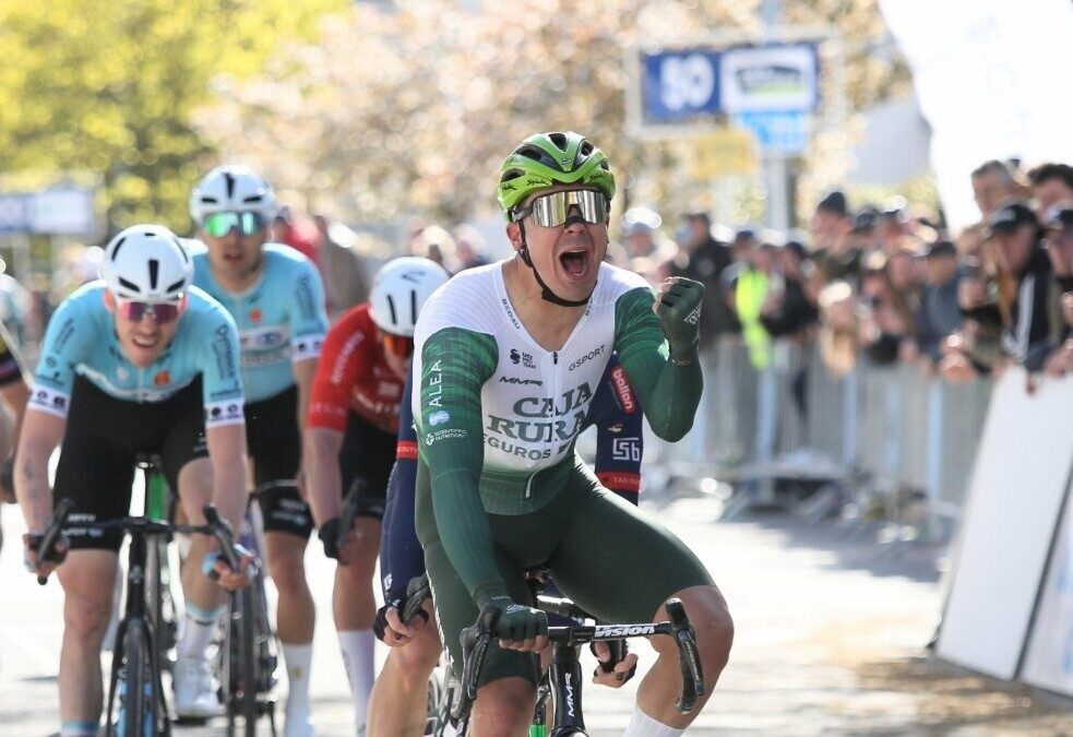 Iuri Leitão vence em França