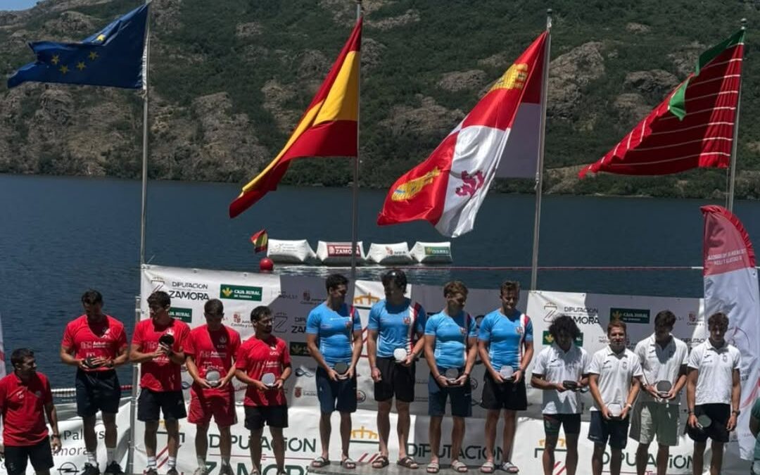 K4 luso com duas medalhas